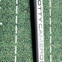 Scotty Cameron Matador White Mid-Size  putter grip