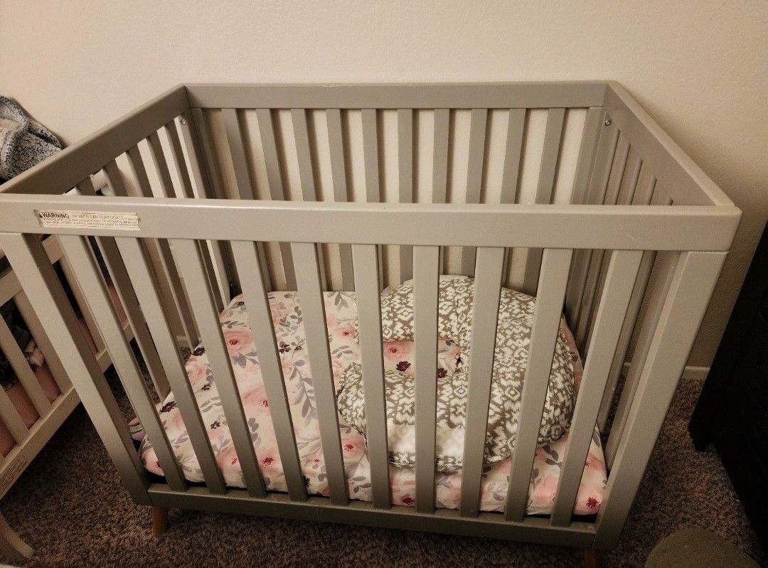 Mini Baby Crib