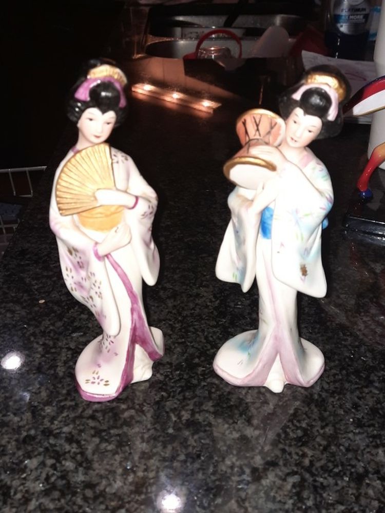 2 Vintage Nippon Yoko Boeki Geisha Figurine