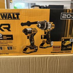 DEWALT 20-Volt MAX Lithium-Ion Cordless 2-Tool Combo Kit and Drywall Cut-Out Tool with (2) 4.0 Ah Batteries Charger and Kit Bag. Dck2101 Qq2