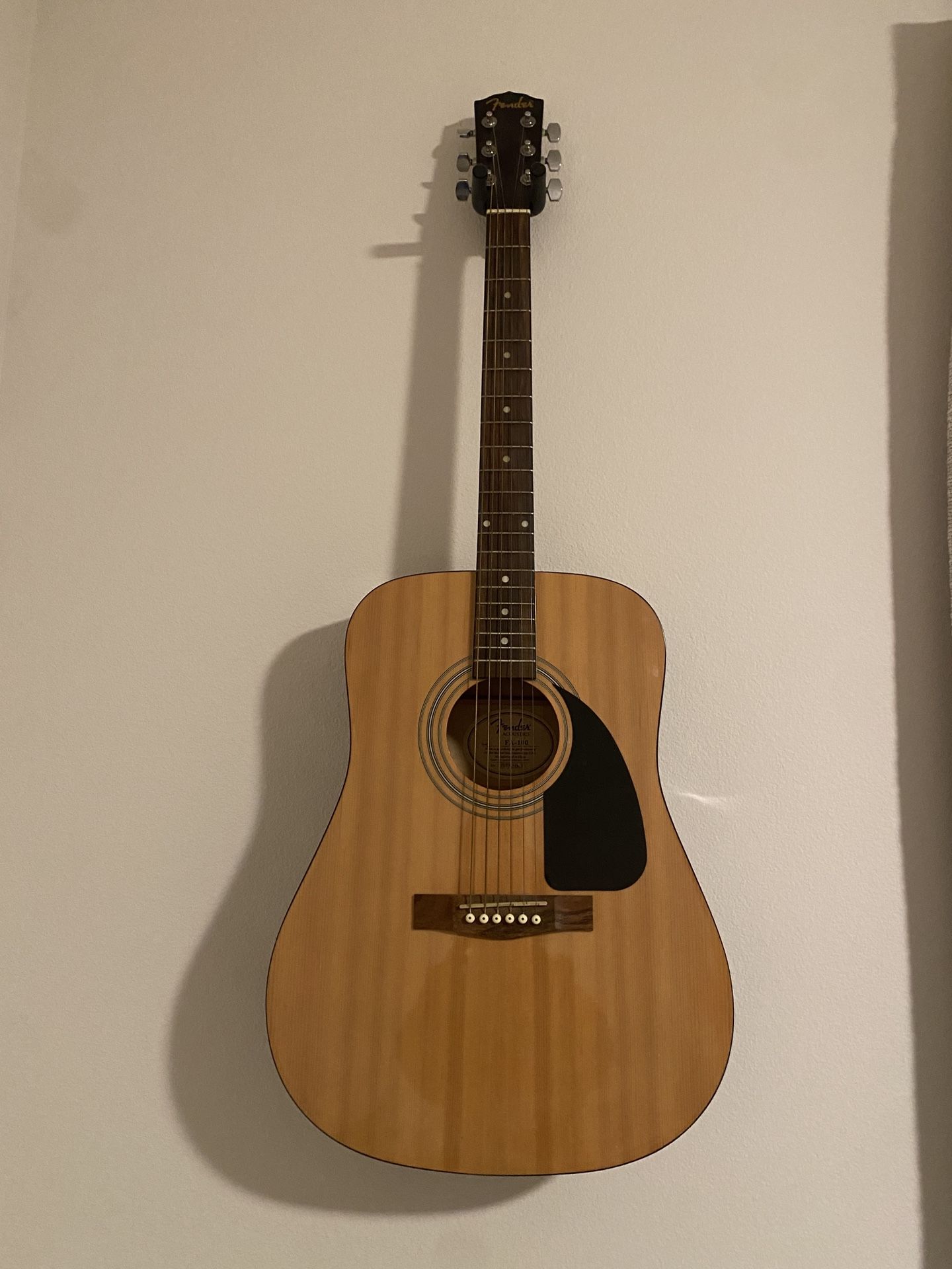 Fender FA 100 Acoustic Guitar With Bag