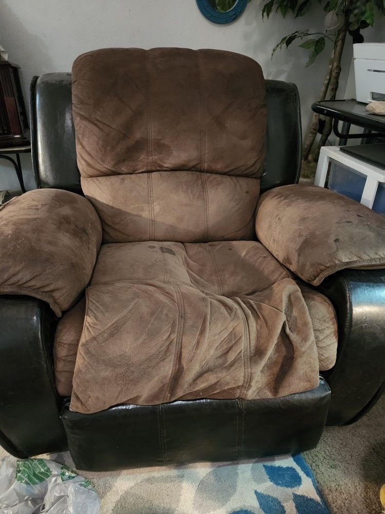 Free Recliner