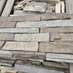 SURPLUS STONE VENEER $500 PER PALLET ( 100 SQUARE FEET PER PALLET)