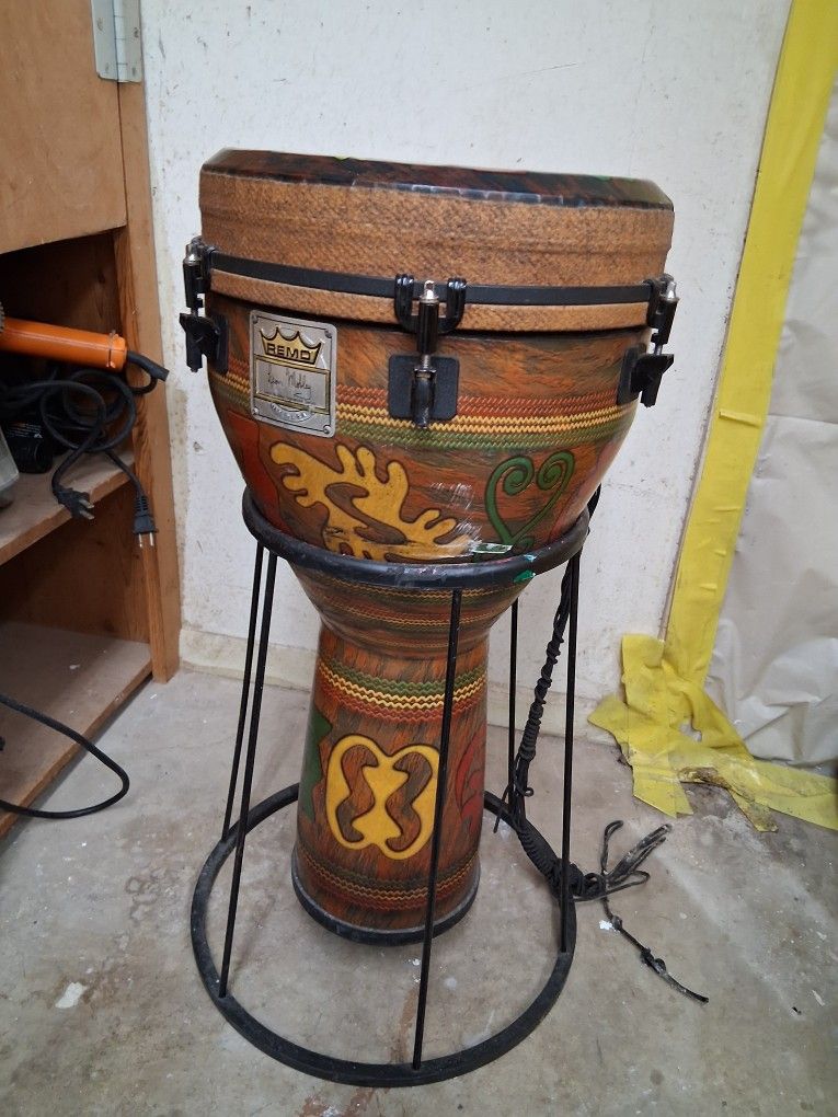 Djembe Remo Special Edition with stand