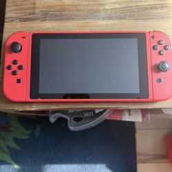 Nintendo Switch Mario Edition 