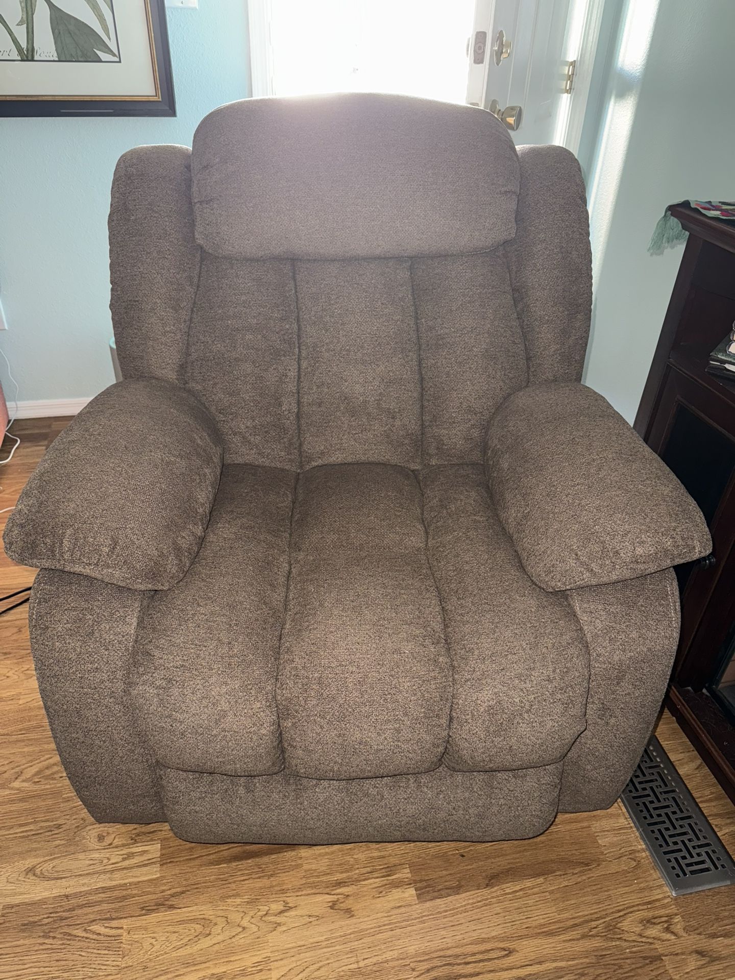 Electric Recliner With Massage