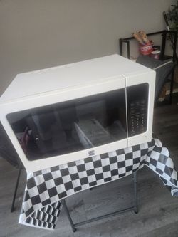 KENMORE COOK 1.2 CU FT MICROWAVE OVEN