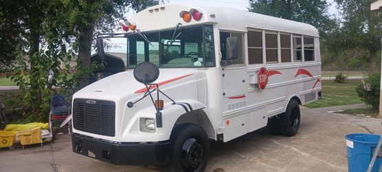 2007 Freightliner Bus