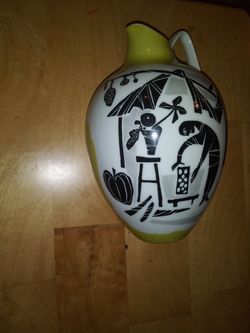Glass jug