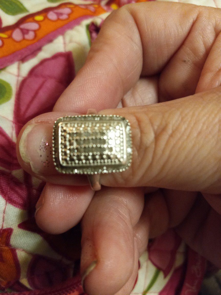 .925 Diamond Ring $60  Size 7