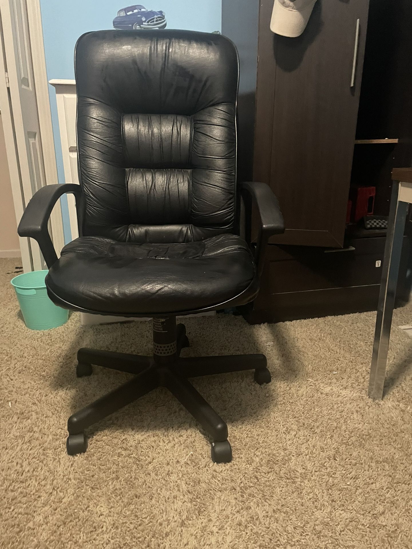 Black Leather Office Chair