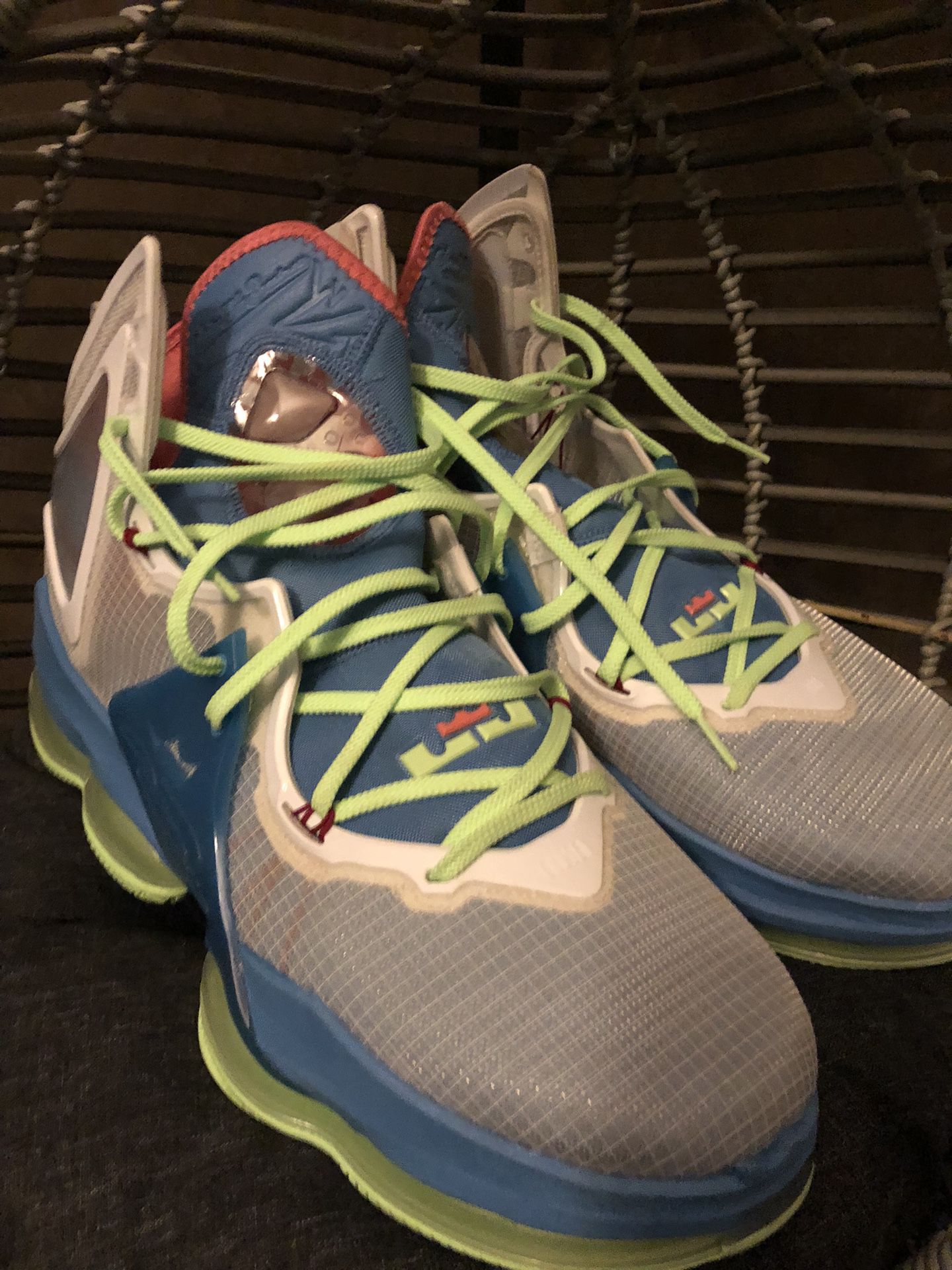 🔥Nike Lebron 19 Basketball Shoe Dutch Blue/Lime Glow DC9339 400 Mens Size 16