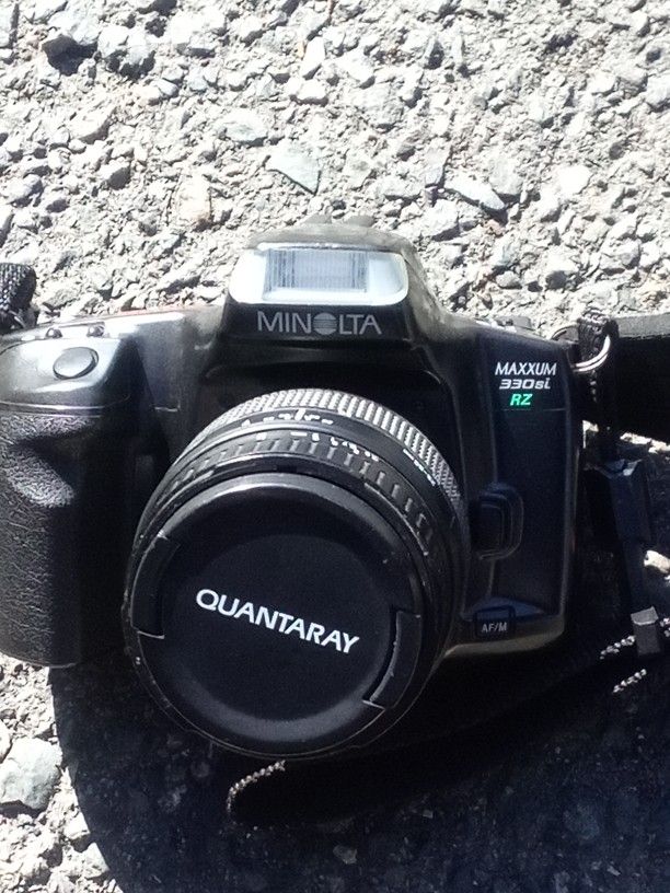 Digital Camera With Zoom Lens Big Zoom Lens Looks Good