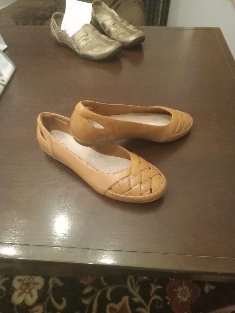 New Ultimate Comfort By CLARKS Women's Shoes Size 9W