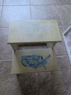 Kids Two-Step Stool with Dr. Seuss Design