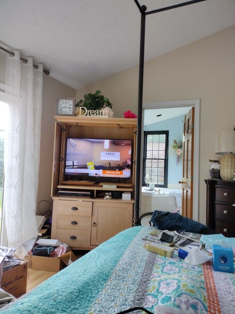 TV CABINET