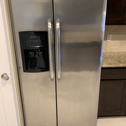Frigidaire Refrigerator
