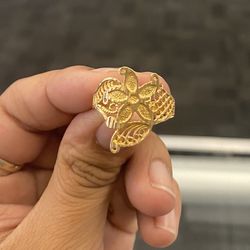 Lady’s Gold Flower Ring 