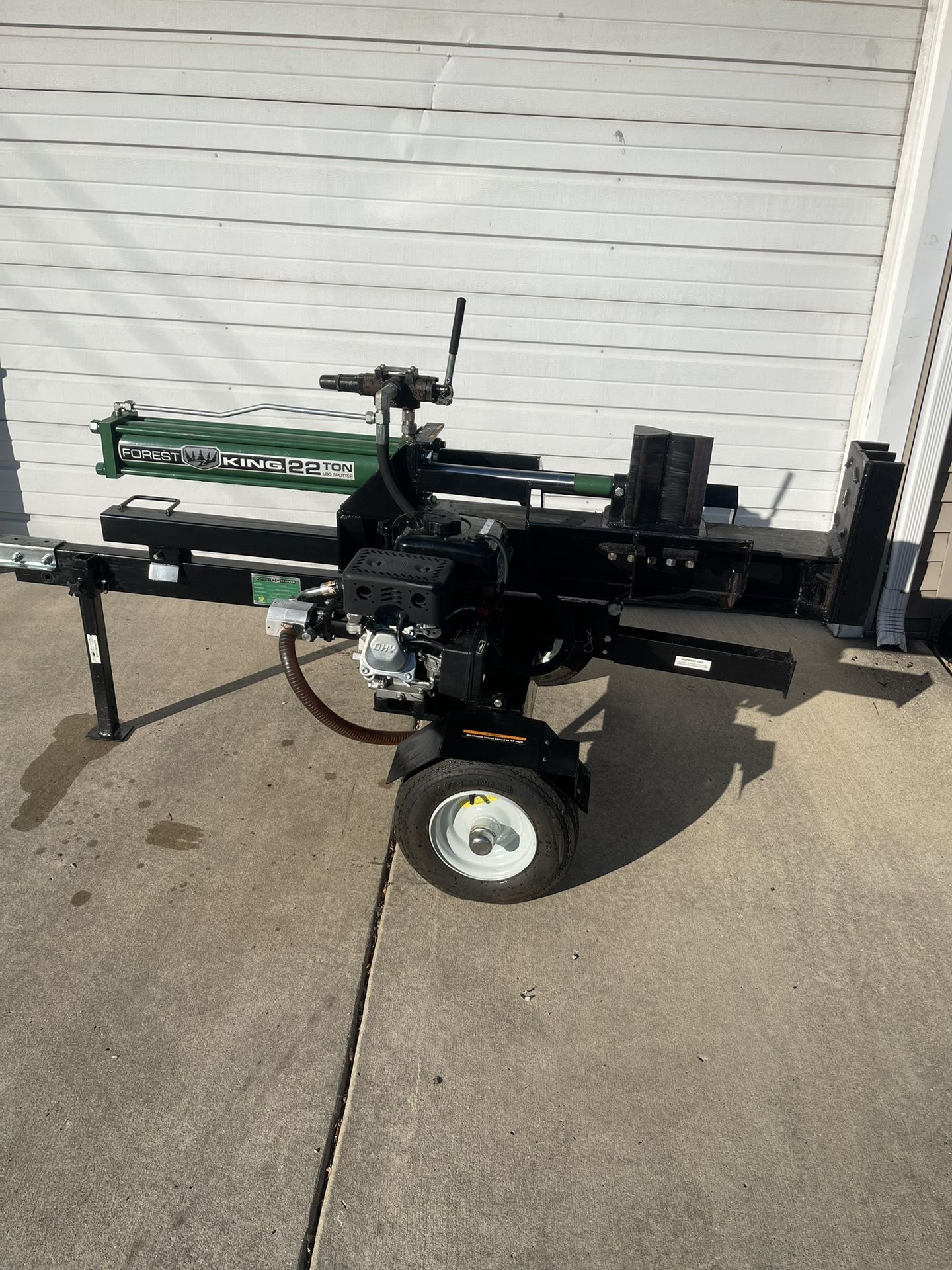Use Log Splitter 22 Ton $750