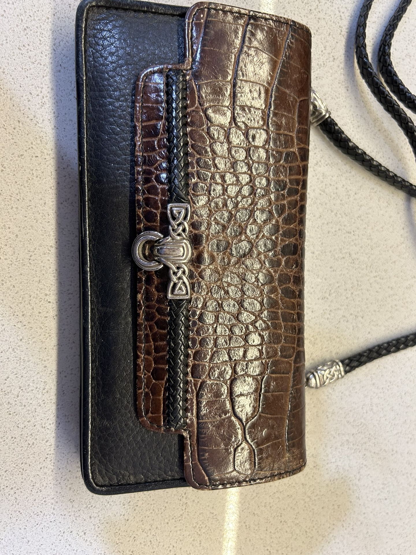 Brighton Leather Wallet W/strap