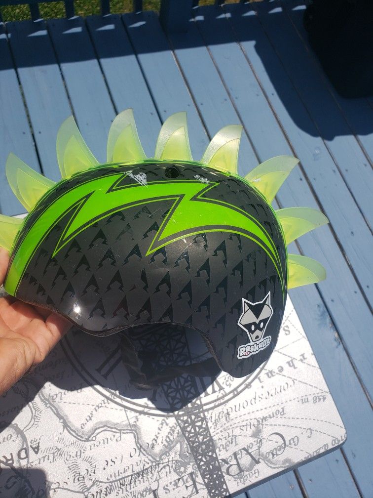 Kids Helmet (Bike,  Scooters, Skate Board,  Etc...)