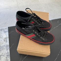  MEN'S GUCCI OFF THE GRID SNEAKER