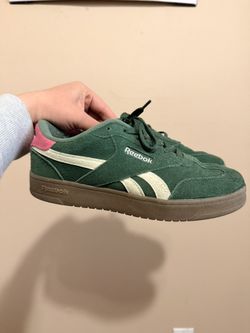 Reebok Sneakers