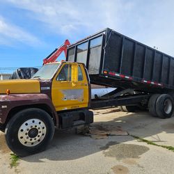 Ford F700 Dumptruck