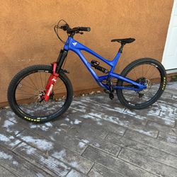 2020 Yt Capra Aluminum MTB