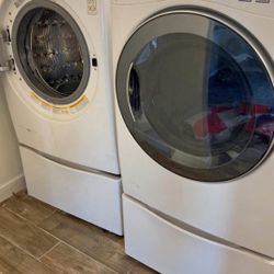 LG Washer And Dryer Set 