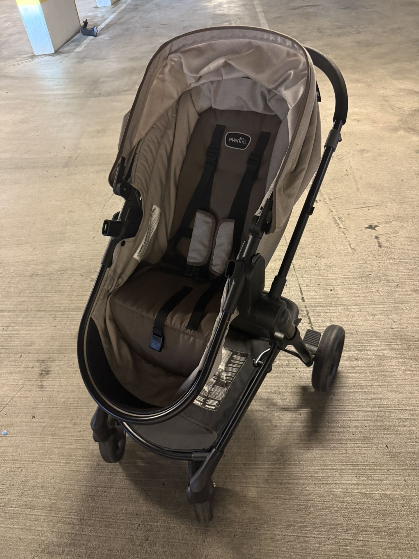 Evenflo Pivot Stroller