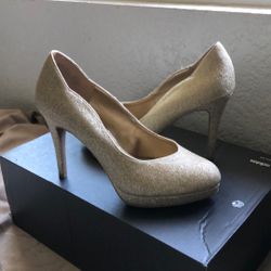 beiges silver heels
