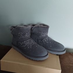 Brand New In The Box UGGs For Women 