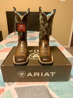 Ariat women’s boots size 6