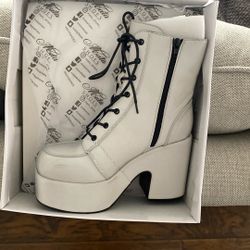 Ladies Boots