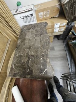 Luxury Traditional Wood Dresser with Genuine Marble Top / Cómoda de Mármol
