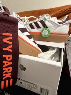 IVP - ADIDAS- VANS