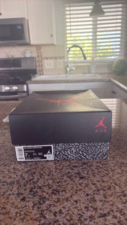 Jordan 3 wizard sz 7