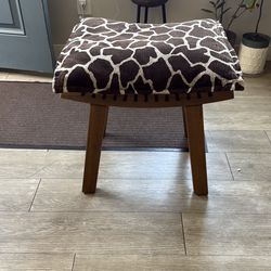 $10 Foot Stool