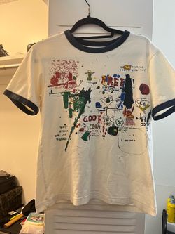 Graphic tee