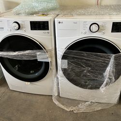 New Out Box Front Load Washer/Dryer Electric Set 