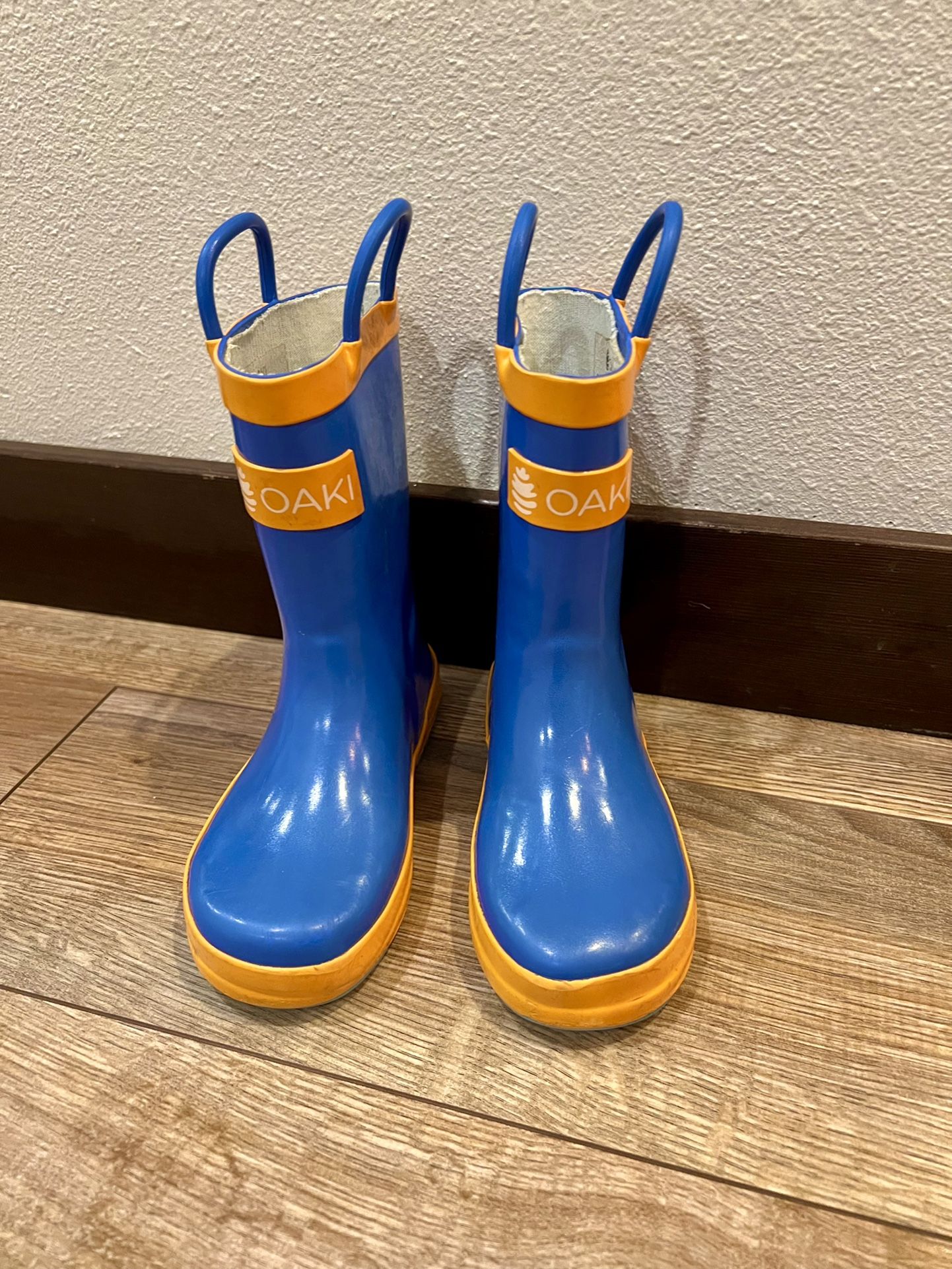 Oaki Toddler Rain Boots In Blippi Colors for Sale in Bothell, WA OfferUp