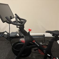 Peloton Bike In Great Condition 