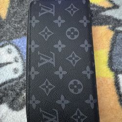 LV Long Wallet