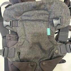 Infantino  4 In 1 Baby Carrier