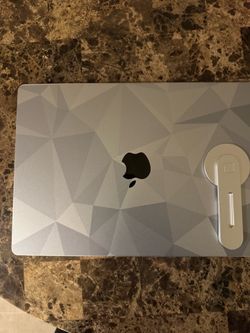 2025 MacBook Pro m5 14 inch