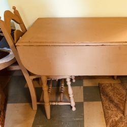 Vintage Wood Tan Dinette Table w/ 3 Chairs