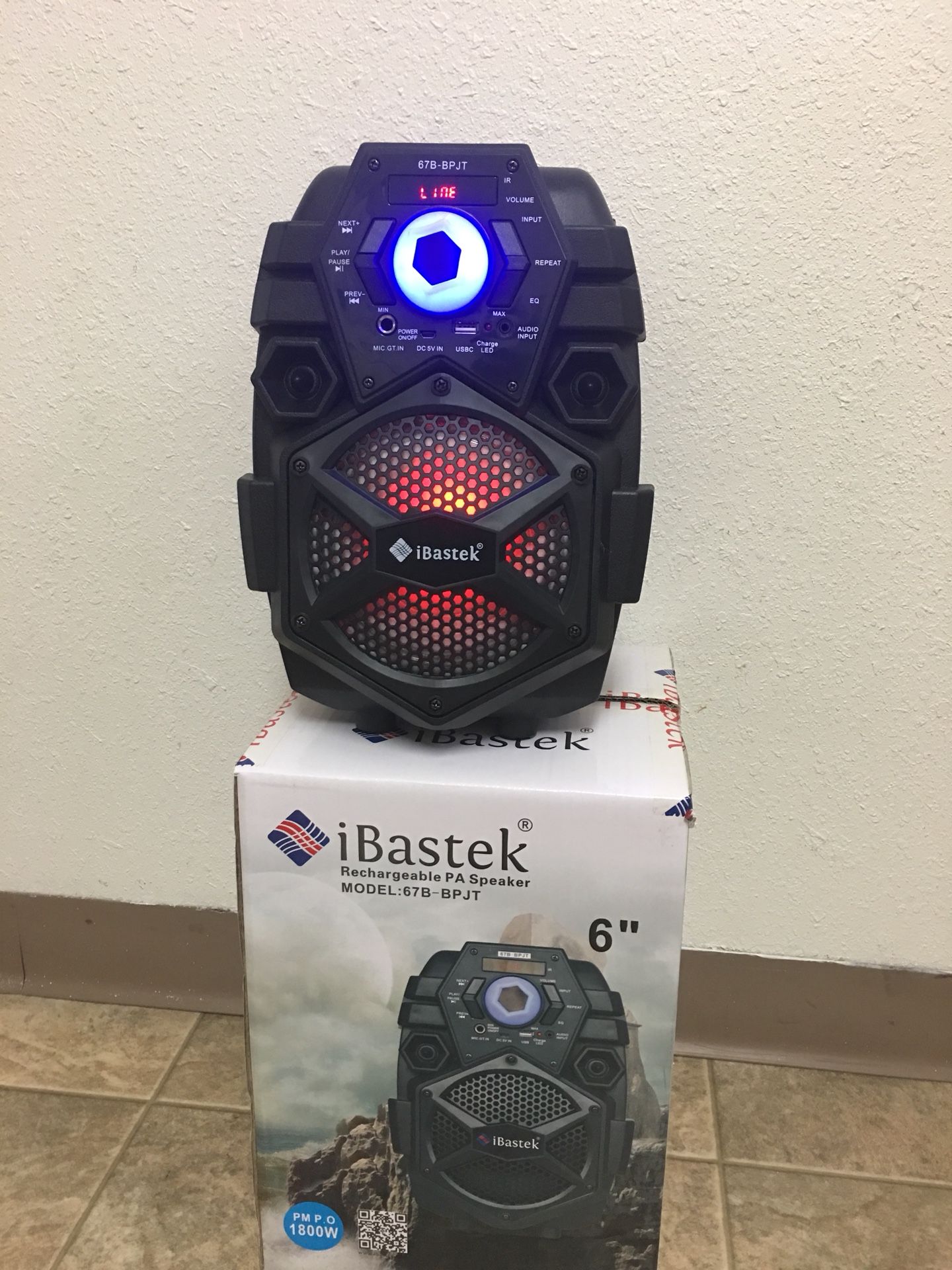 Brand new ibastek Bluetooth party speaker