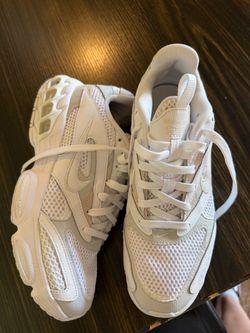 Women’s shoes size 8