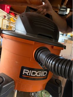 RIDGID Wet/Dry Shop Vacuum – Full Set (Hose + Attachments)